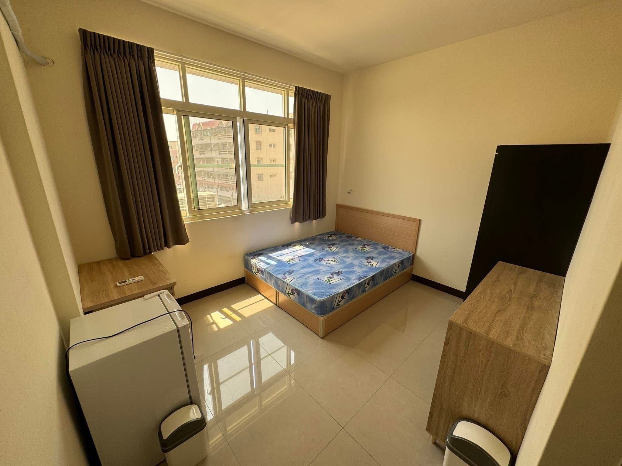 #招租 #房東 #招租 高雄前鎮區夢時代套房 - Image 3