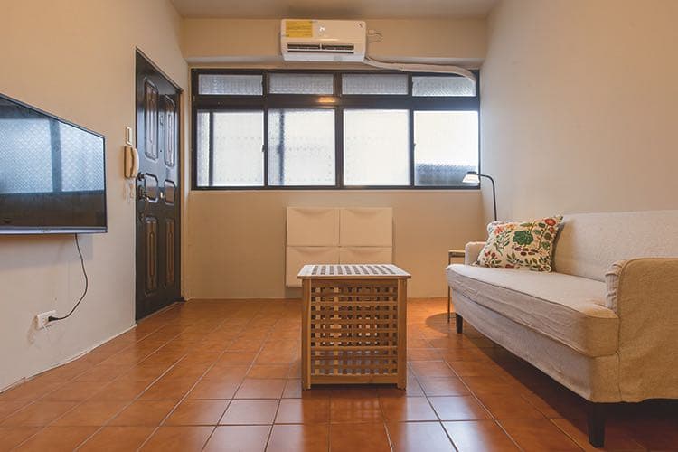 #招租 #招租 西園醫院旁/龍山寺捷運15分鐘/周遭完善生活機能
地址：萬華西園路二段225巷 ( 西園醫院旁 ) - Image 3