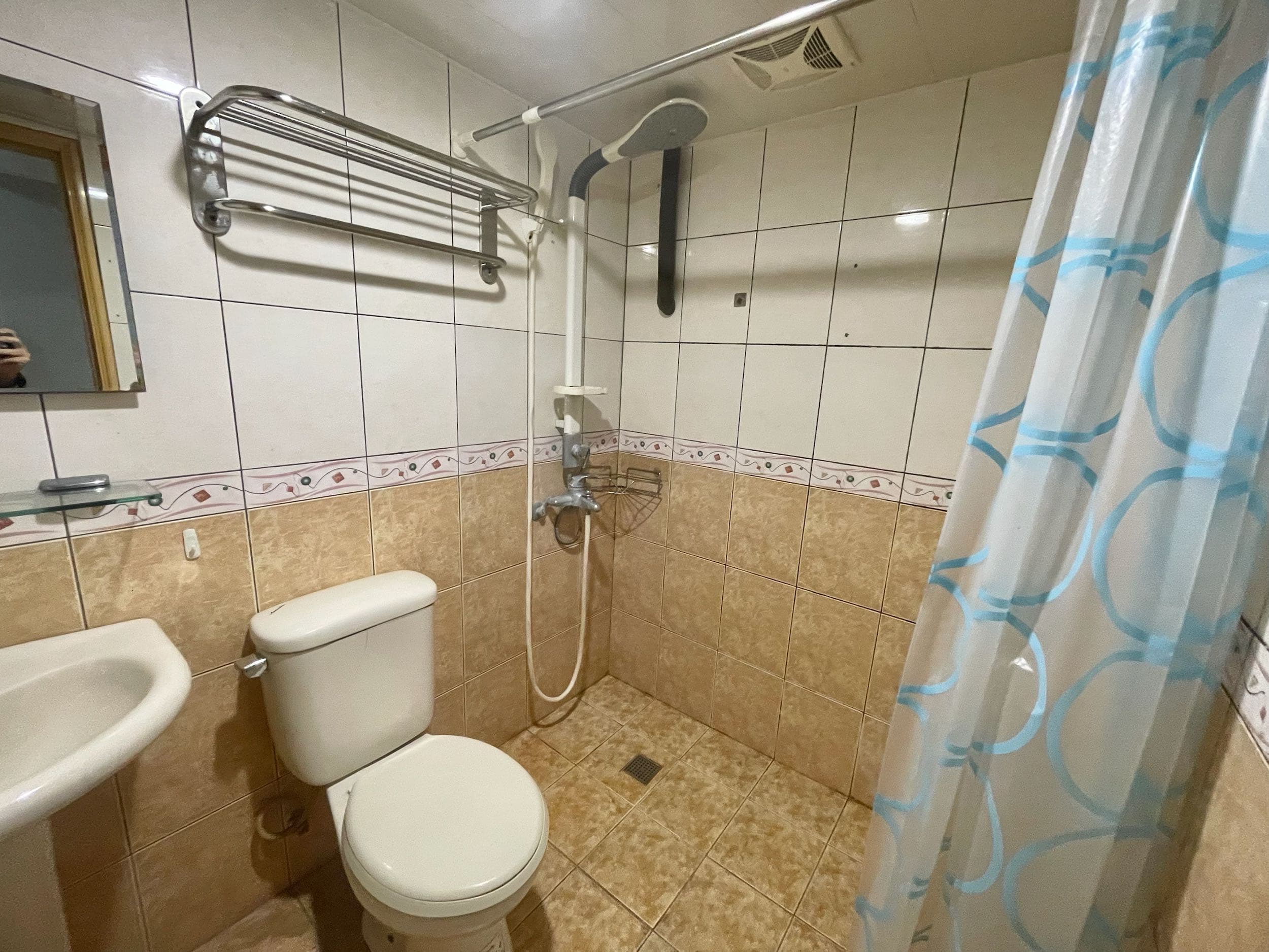 #房東 #招租 台北松山饒河高樓套房9000/月 可租補 區域最俗套房 - Image 6