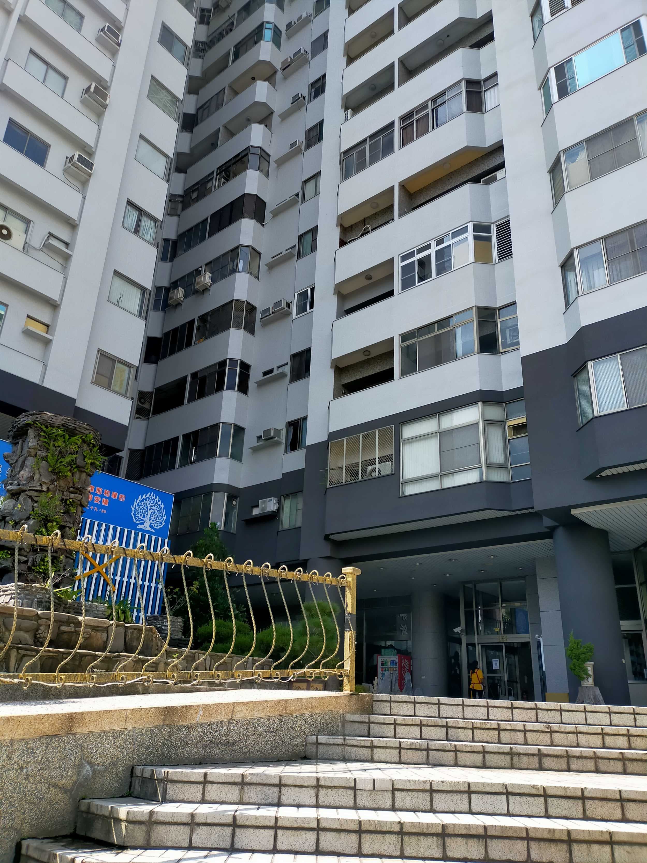 #招租 #招租 台南市 國家新境套房 - Image 1