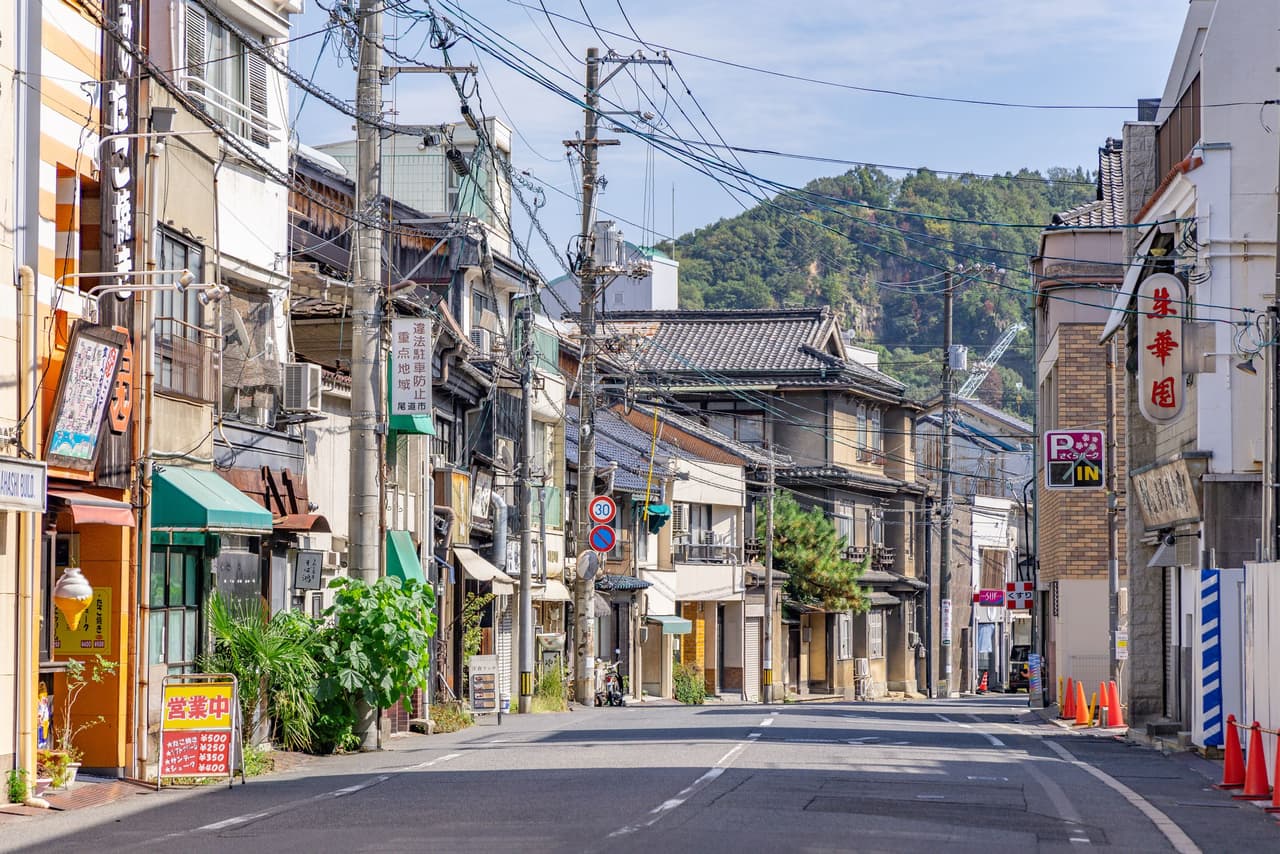 你也喜歡在日本街拍或是體驗日本二三線城市純樸的風情嗎!那就不要錯過廣島的尾道市🇯🇵 - 日本旅遊板 | Dcard