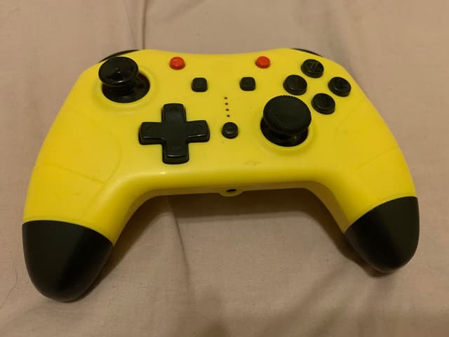 良 值 手 把 超可愛良值皮卡丘Switch pro 手把 關注低消