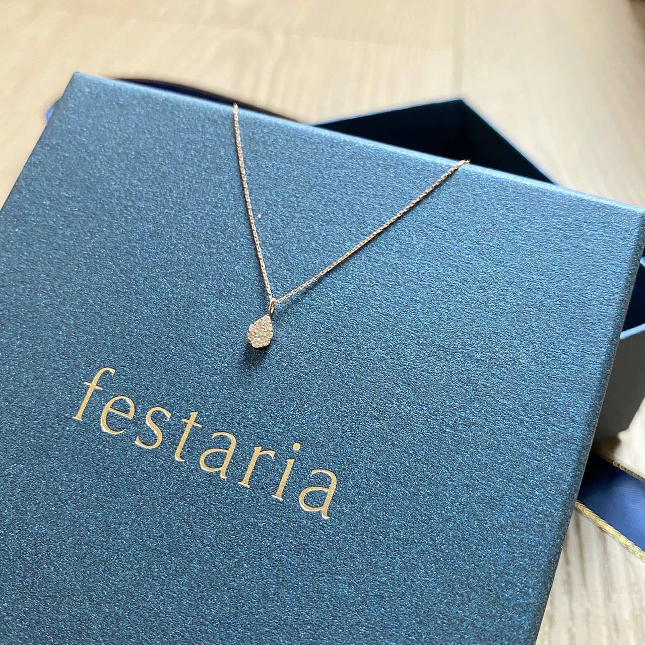 #分享 祝我生日快樂🌹 (festaria、va項鍊) - 珠寶飾品板 | Dcard