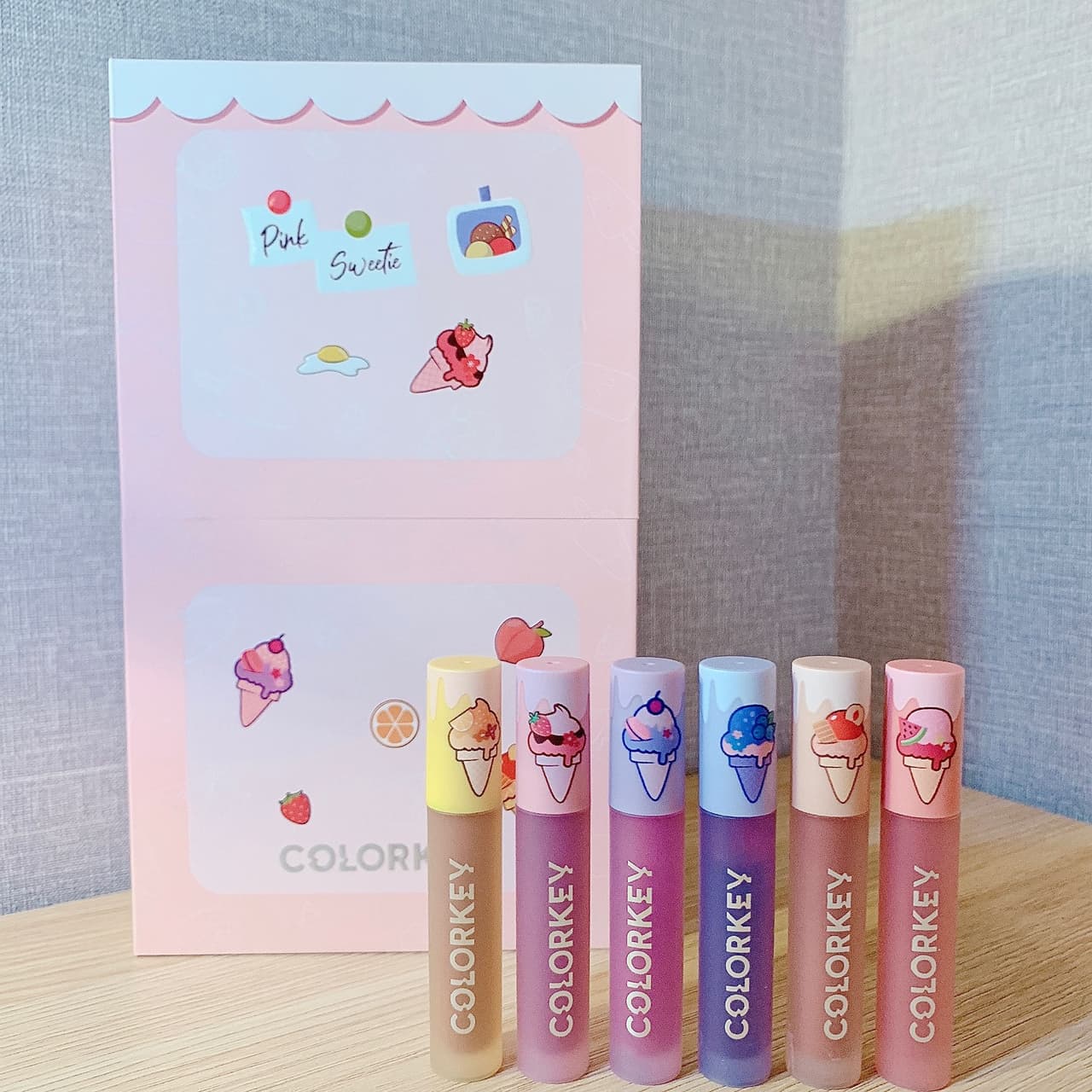 #分享 Colorkey 冰淇淋唇釉試色分享🍦💄 - 美妝板 | Dcard