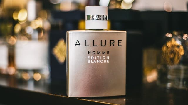 CHANEL ALLURE Homme Edition Blanche 香水 ALLURE HOMME ÉDITION BLANCHE EAU DE PARFUM SPRAY - 150 ml