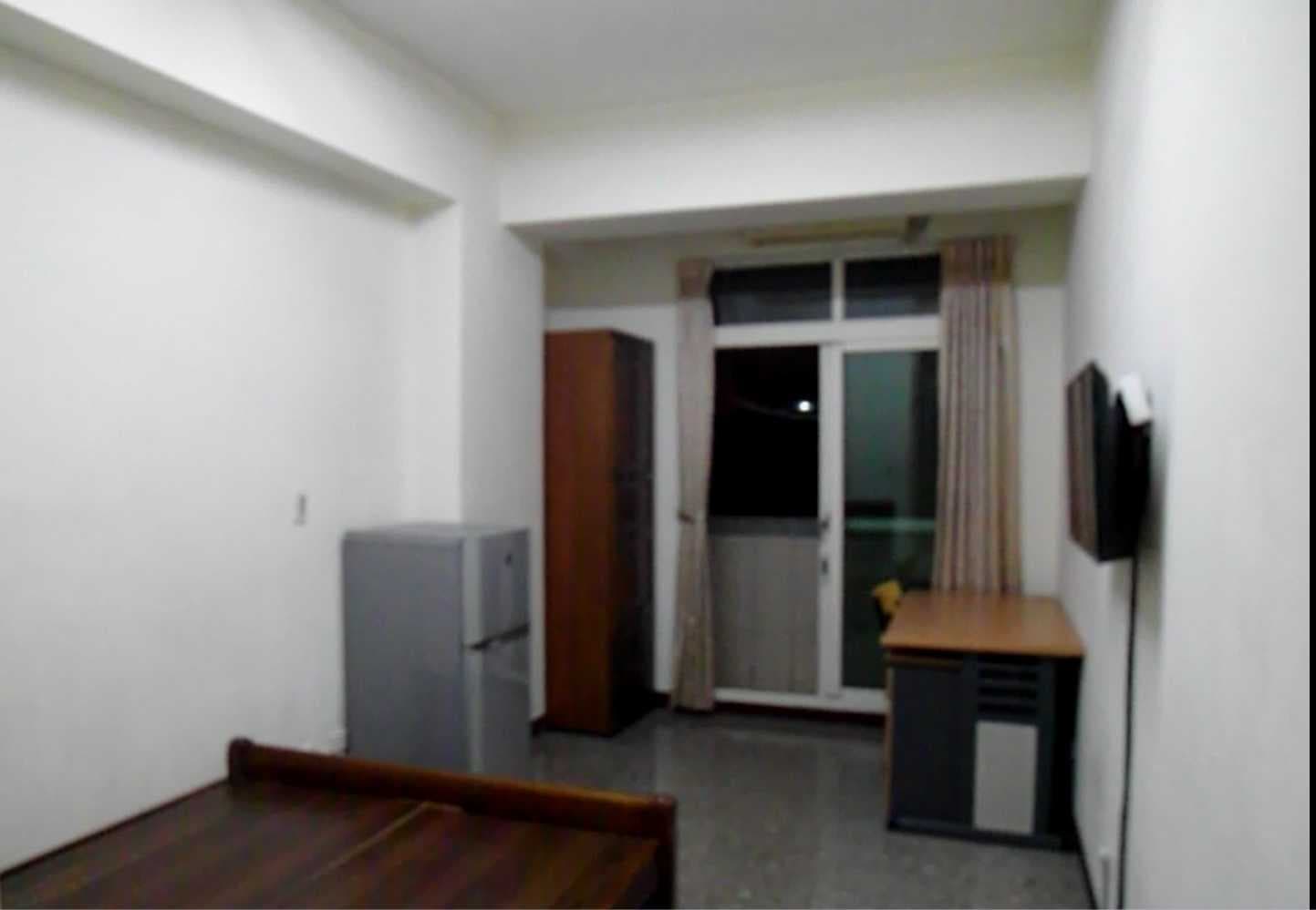 #招租 #招租 轉租 台中東海商圈 限學生 - Image 1