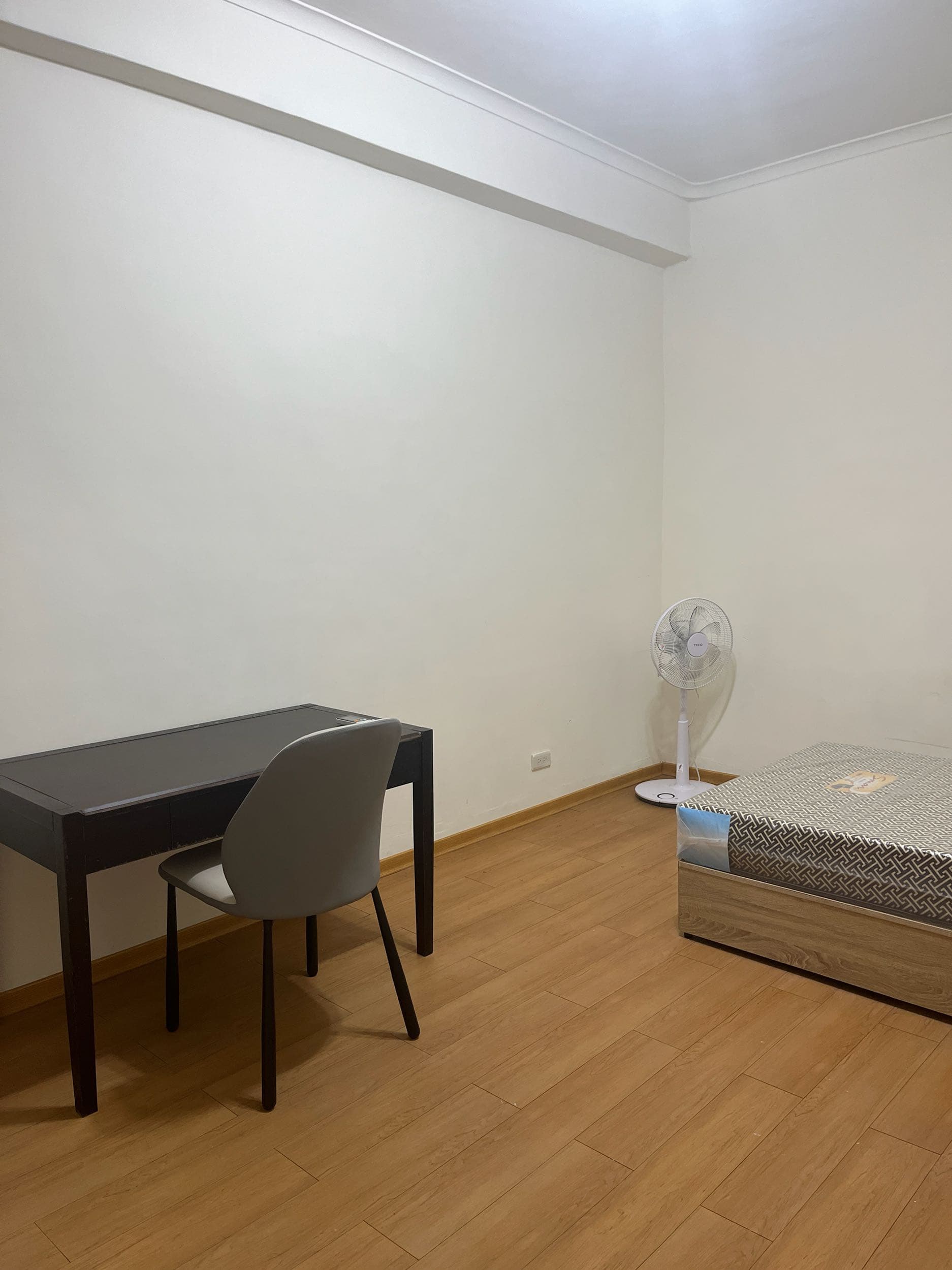 #招租 古亭捷運站雅房找女室友3人 可租補 - Image 4