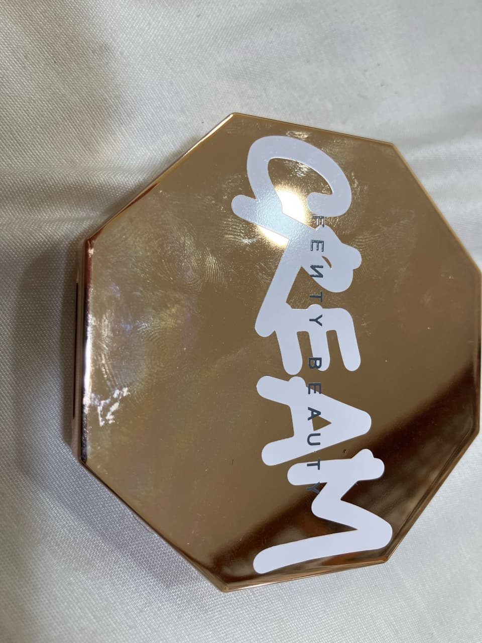 #我要賣 Fenty Beauty 修容膏色號amber - 二手交易板 | Dcard