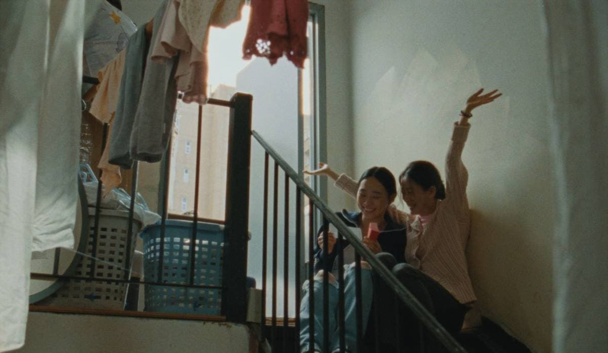 海外(華語院線)影評列表！《藍色太陽宮》、《國有器官》、《以愛之茗》、《長春事件》、《沉默呼聲》、《金錢男孩》…歡迎簽心支持+理性留言~ -  🍌玫瑰騷年Ed. (@aedwarda) | Dcard