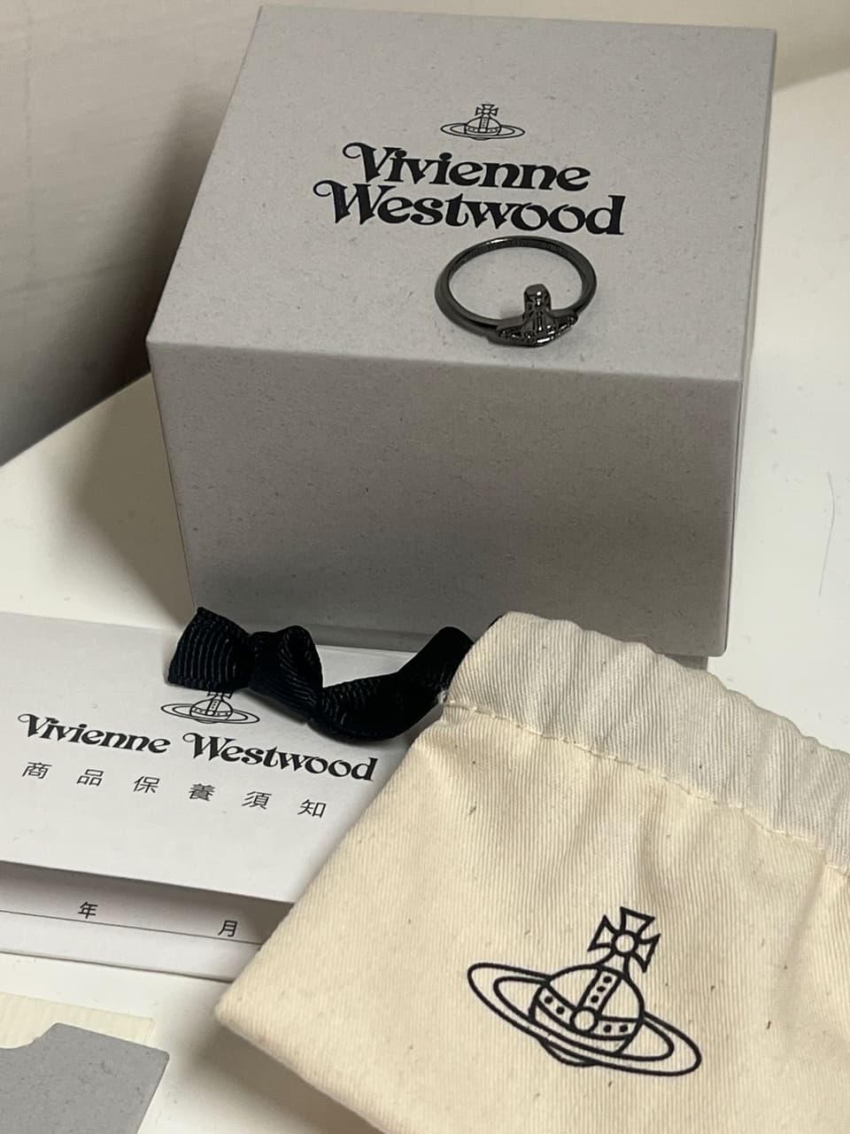 開箱Vivienne Westwood小戒指💍 - 精品板 | Dcard