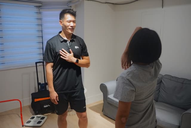 【動人居家健身】沒時間上健身房?教練直接到府陪你健身! - 七分之二的探索 (@twosevenths72) | Dcard