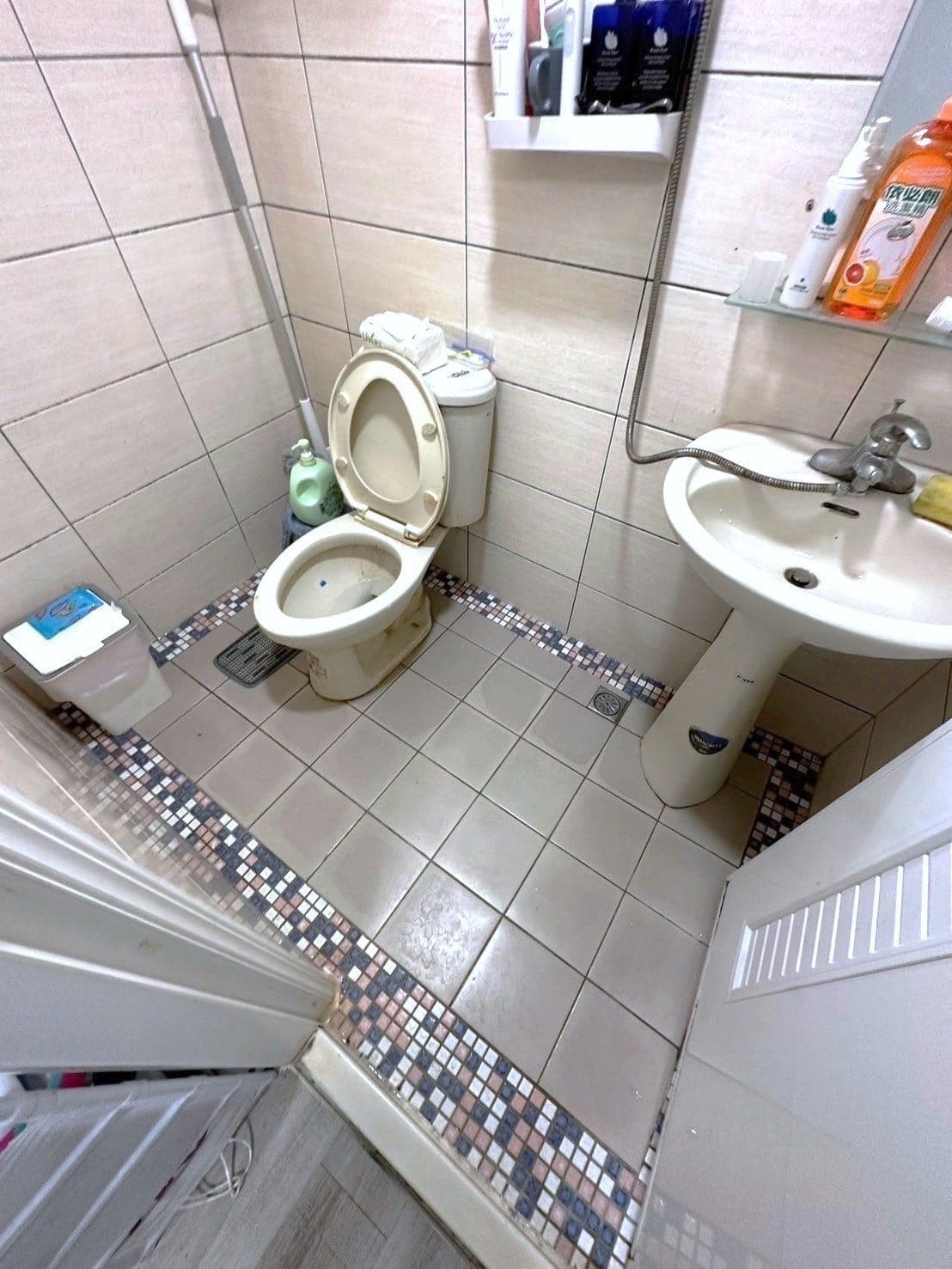 #招租 #轉租 台中市南區電梯套房 - Image 3